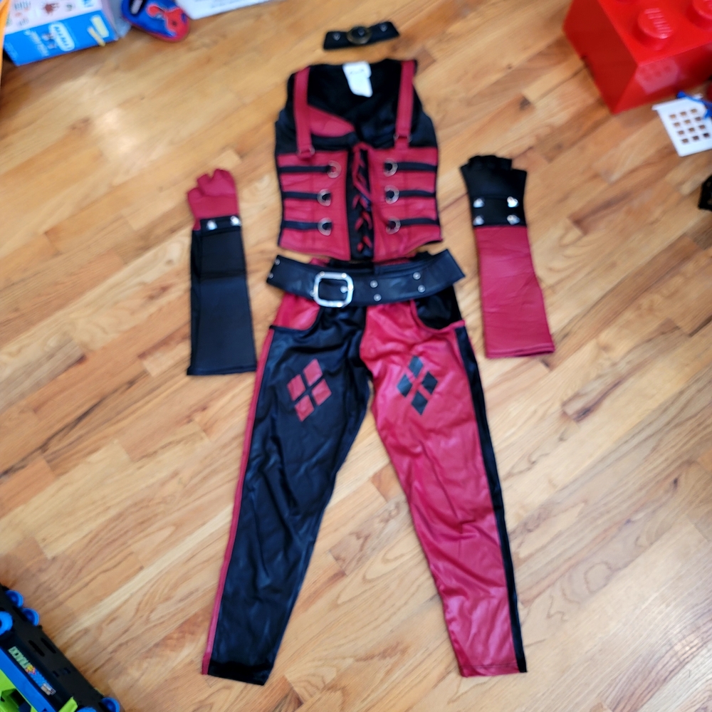 Harley Quinn Red and Black Halloween Cosplay Costume